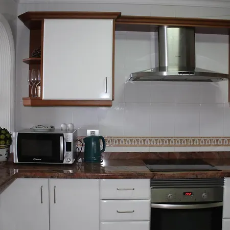 2 Bed Apartment With Fantastic Views Puerto de Santiago (Tenerife)